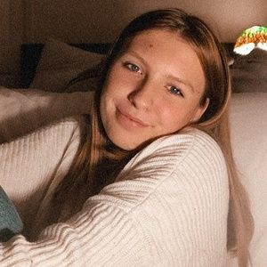 Meet your Posher, Abi